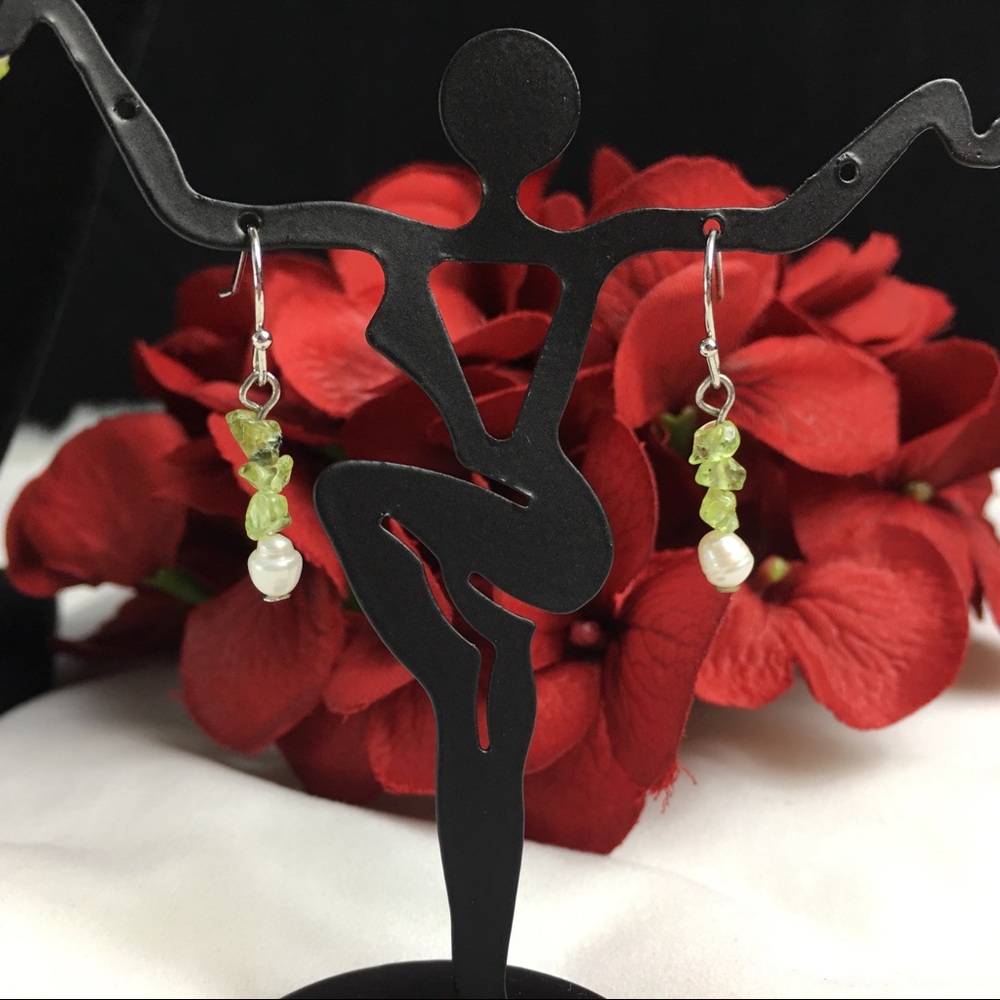 Peridot & Pearl Beaded Necklace & Earring Set - Picture 4 of 8